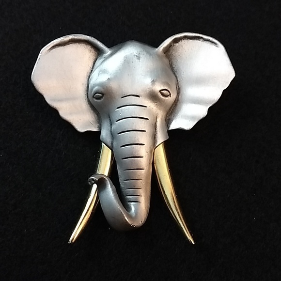 Jewelry - Majestic Elephant head pin Jewelry - Majestic Elephant head pin